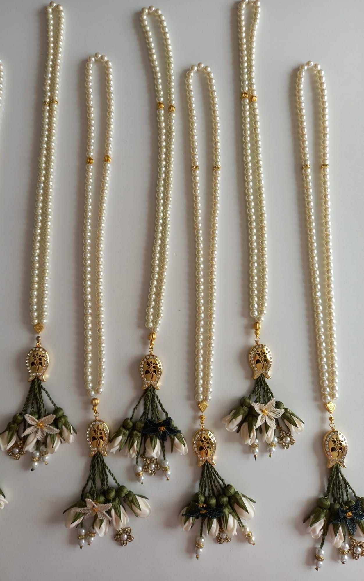 White Rose Tasbih | Tasbih Bracelet