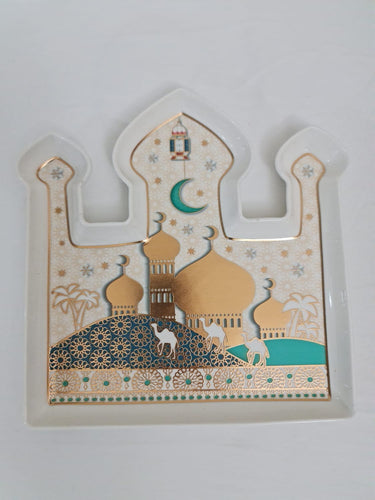 Mosque shaped ceramic serving plate perfect for serving Iftar refreshments. Also makes for a perfect gift for the host of an Iftar party.